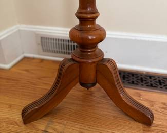 Vintage Music Stand. Needs Repair. Photo 3 of 3.