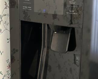 Samsung Black Refrigerator 