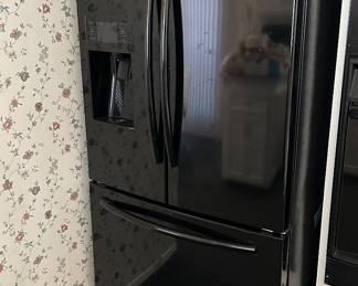 Samsung Black Refrigerator 