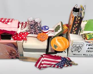 Holiday Decor Mystery Lot Valentines Day, Halloween, St Patricks Day, 4th Of July