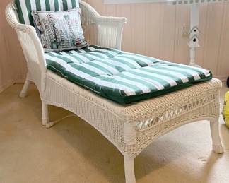 White Wicker Chaise Lounge