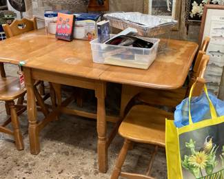 Vintage table with 4 chairs. 