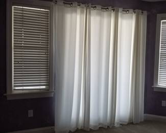 Curtains & blinds