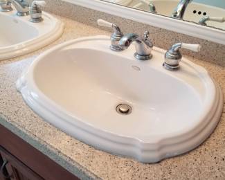 Double bath vanity sink detail