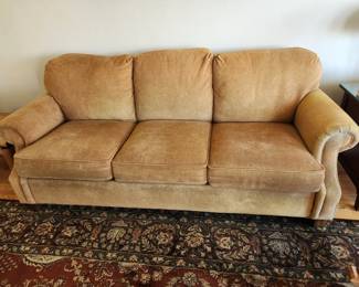 A very nice Flexsteel Sofa. 