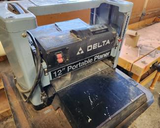 Delta 12" Portable Planer 