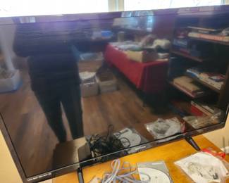 Magnavox 45" Flat Screen TV - LED, Dolby, HDMI...