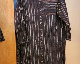 Several never worn women's pieces. 