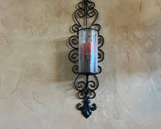 Wall sconce