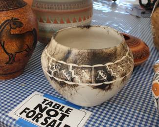 horsehair pottery pot