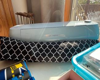 Cricut 