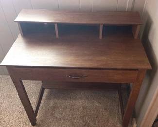 Mid Size Computer Desk