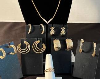 Gold Tone EarringsHoops W2 Sided Ring  Necklace