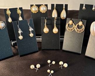 15 Pr Faux Pearl Earrings