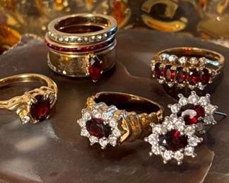 Ruby Like Rings W Matching Earring Set