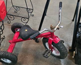TRICYCLE