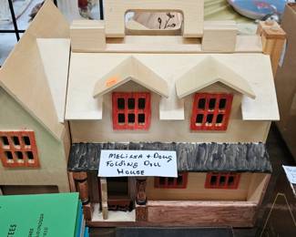 MELISSA & DOUG HOUSE