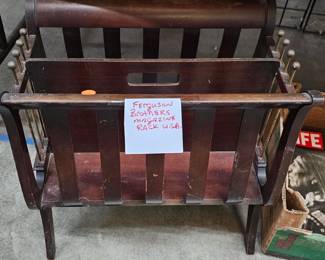 MAGAZINE RACK