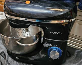 STAND MIXER