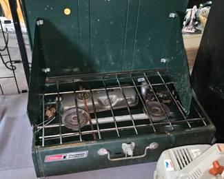 COLEMAN STOVE