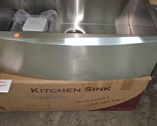 APRON KITCHEN SINK