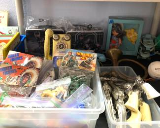 Vintage Cowboys/ Indians / Army Men
