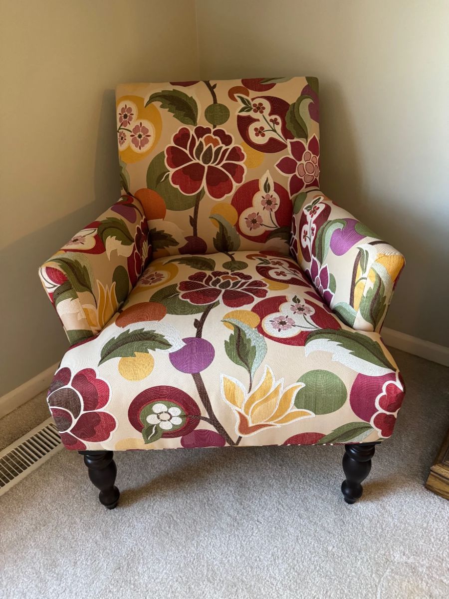 Lansing Estate Sale starts on 10/4/2024