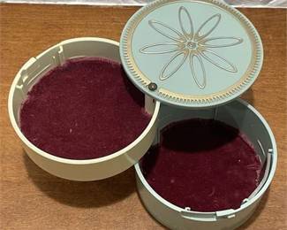 Vtg Remington Rand Case w/ Red Velvet Lining