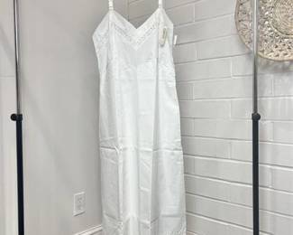 NWT Vtg Glori Form Eyelet Trim Full-Length Slip