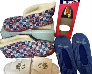 NIB Vtg X-Large Ladies Slippers (Size 9 1/2 - 10 1/2)