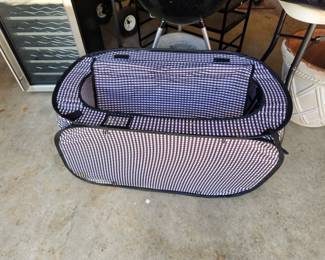 Pet supplies. Outdoor cat play cubicle