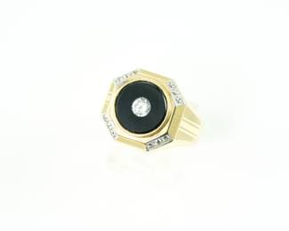 Diamond, onyx & 10k ring