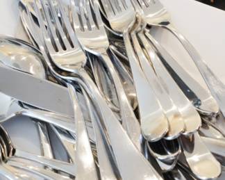 Stainless flatware