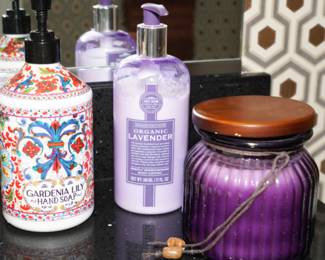 There are several nice body lotions and candles available
