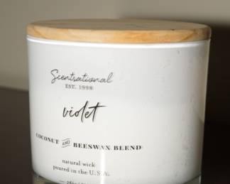 Scentsational Coconut & Beeswax candle