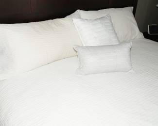 Incredible linens available