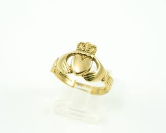 14k Claddagh ring