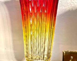 Thumbelina Vase- $