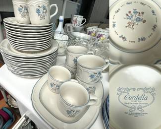 Cordella Bluet stoneware china set