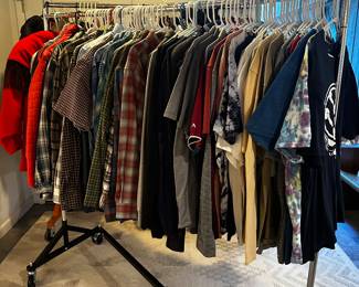Men’s clothing - $4 each north face, Patagonia, toad and co, and more size L to XL 