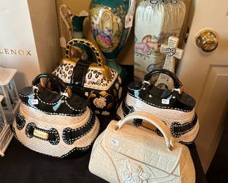 Cookie jar purses, antique vases