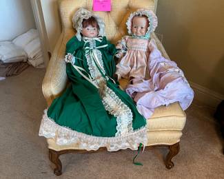 Vintage chair, dolls