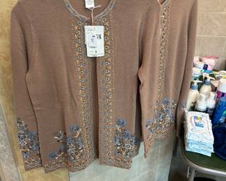 Oscar De la Renta Merino wool Sweaters, Fine quality! New!
