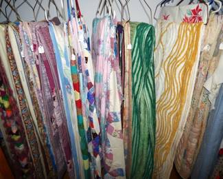 Vintage Chinelle Bedspreads, Table Cloths, Quilts & Quilt Tops 