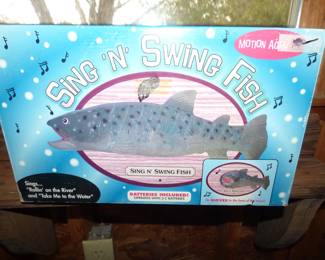 Vintage Sing N Swing Fish 