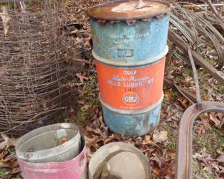 Vintage Gulf Multi-Purpose Gear Lubricant metal barrel