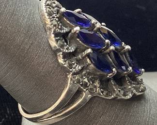 STERLING SILVER BLUE STONE RING