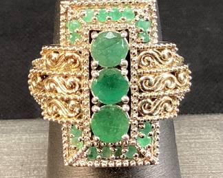 STERLING SILVER & EMERALD RING, 
