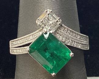 PLATINUM EMERALD & DIAMOND RING, SIZE 7, 2.25cts EMERALD, 0.32cts DIAMONDS, 8.2g TOTAL WEIGHT, AIGL APPRAISAL $16,794.00