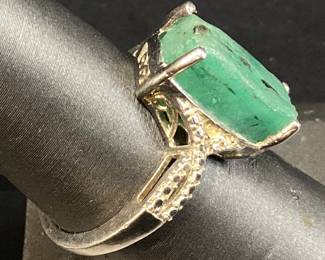 STERLING SILVER EMERALD RING